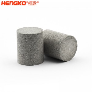 廠家生產(chǎn)多尺寸不銹鋼粉末燒結(jié)濾筒，堅固耐用壽命長用于流量控制和均布